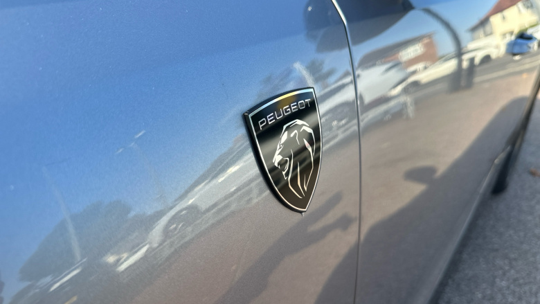 Peugeot 5008 157kW GT 73kWh 5dr Auto Electric Estate